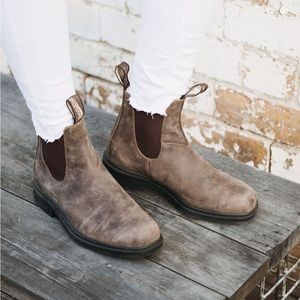 Rustic Brown Blundstone Chelsea Boots